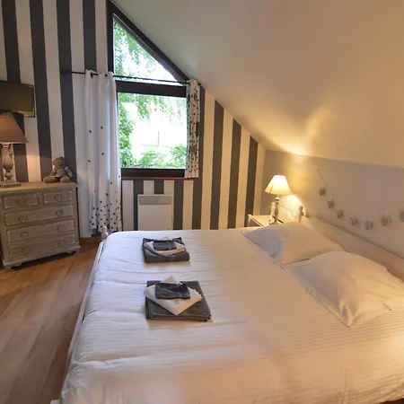 Chalet With Views & Fireplace, Cleaning Included Мальмеди