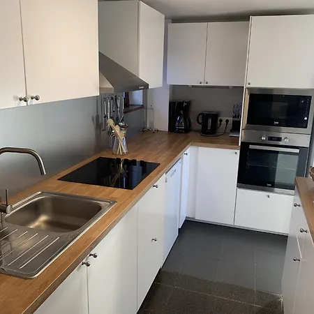 Chalet With Views & Fireplace, Cleaning Included 木屋 *
